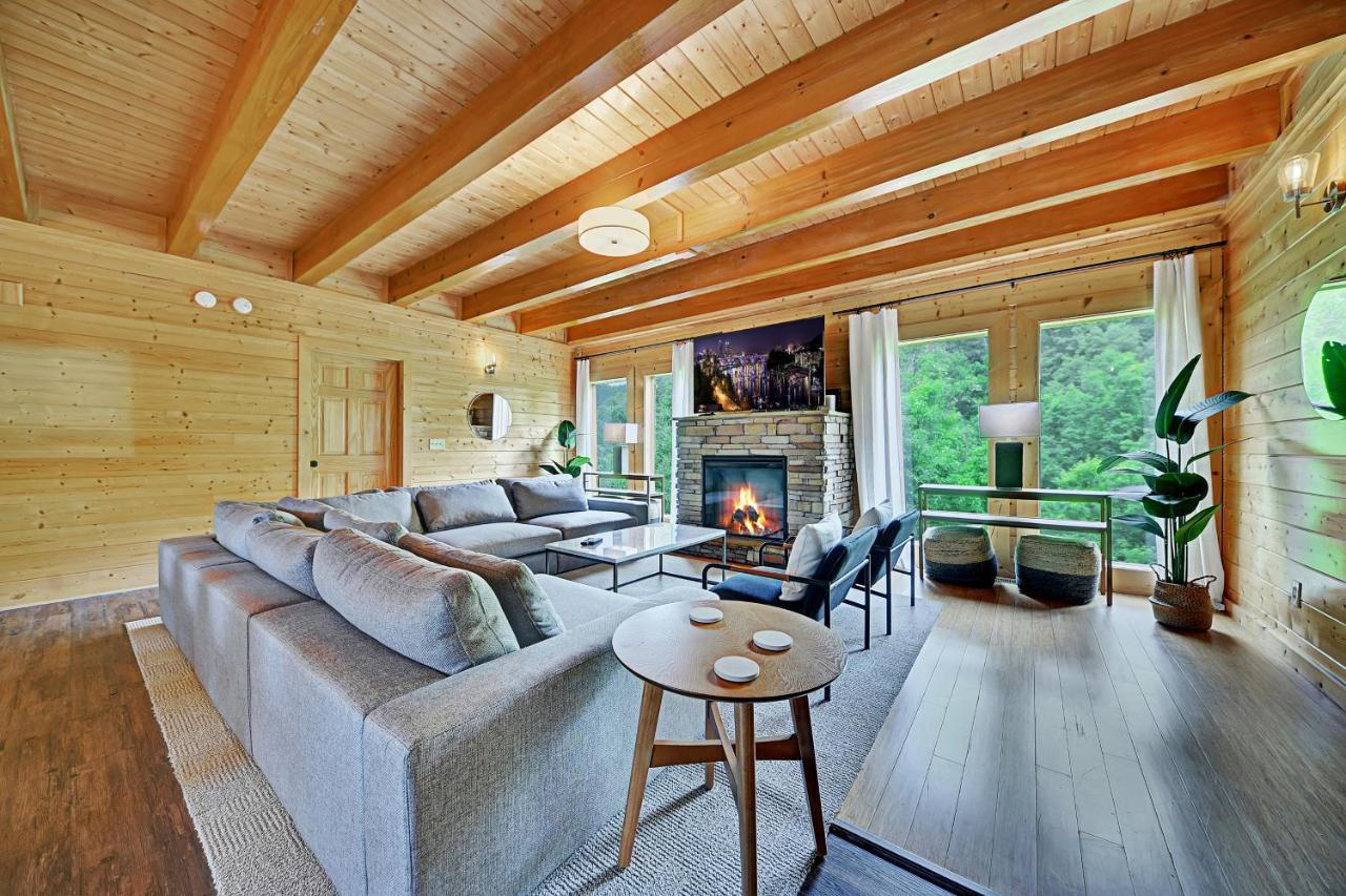 Villa Gorgeous Large Mountain View Cabin W Hot Tub, Free Wifi, Games Sevierville Exterior foto