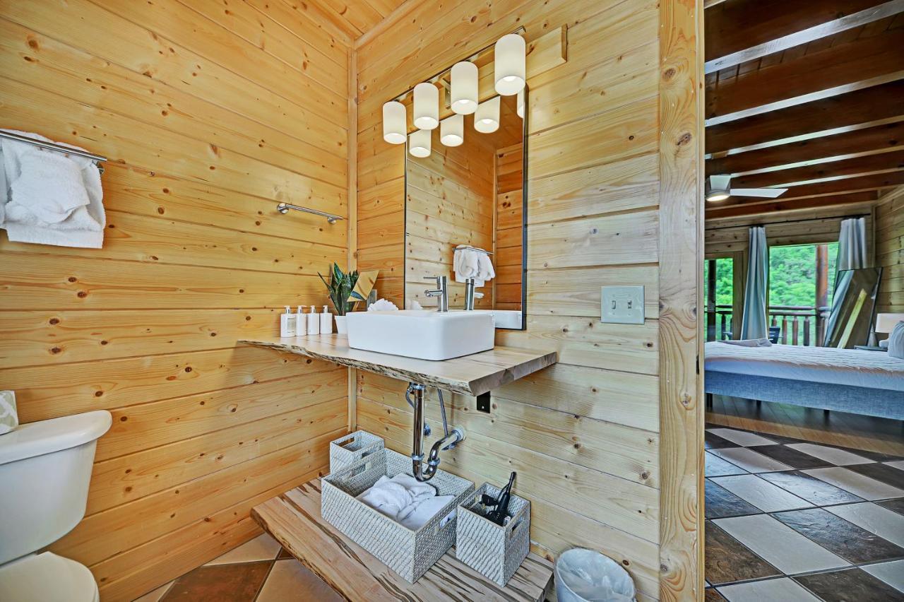 Villa Gorgeous Large Mountain View Cabin W Hot Tub, Free Wifi, Games Sevierville Exterior foto