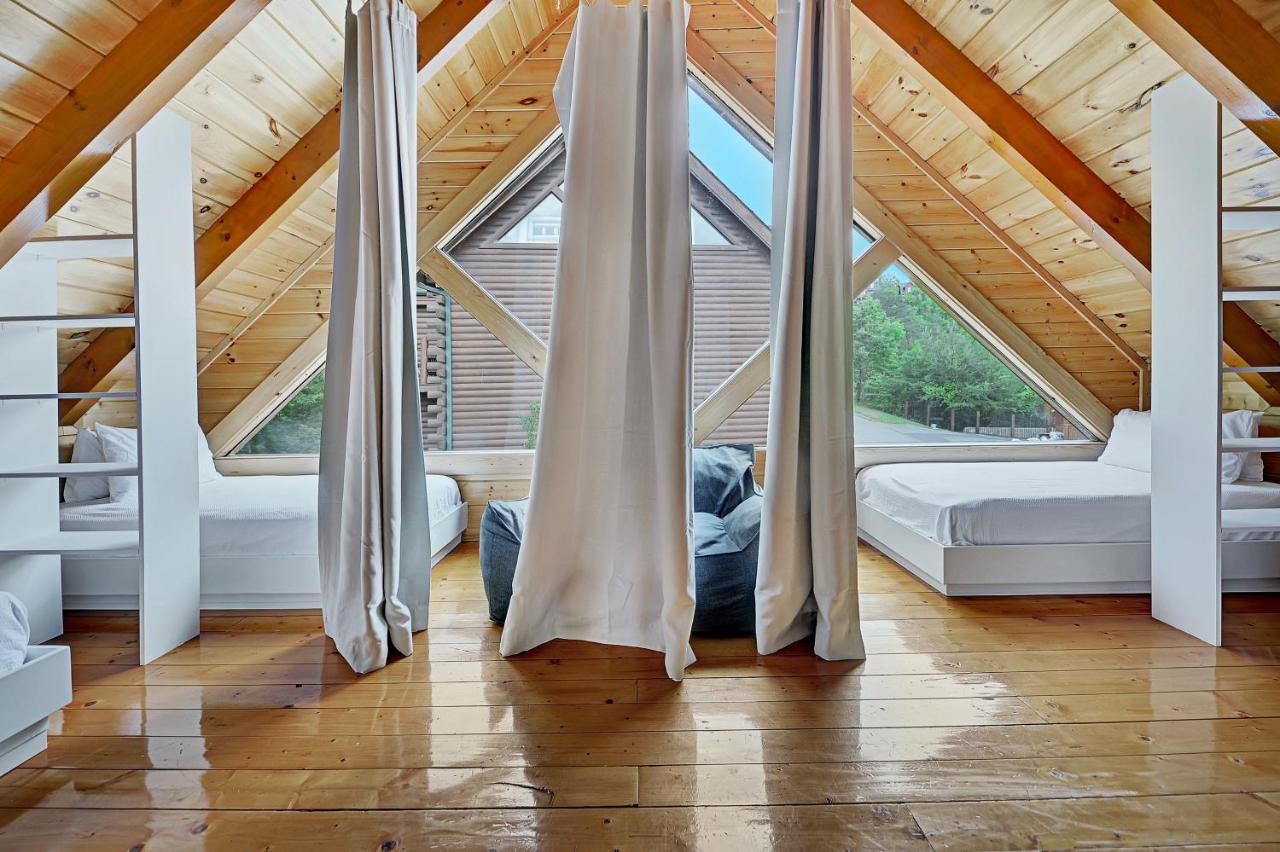 Villa Gorgeous Large Mountain View Cabin W Hot Tub, Free Wifi, Games Sevierville Exterior foto